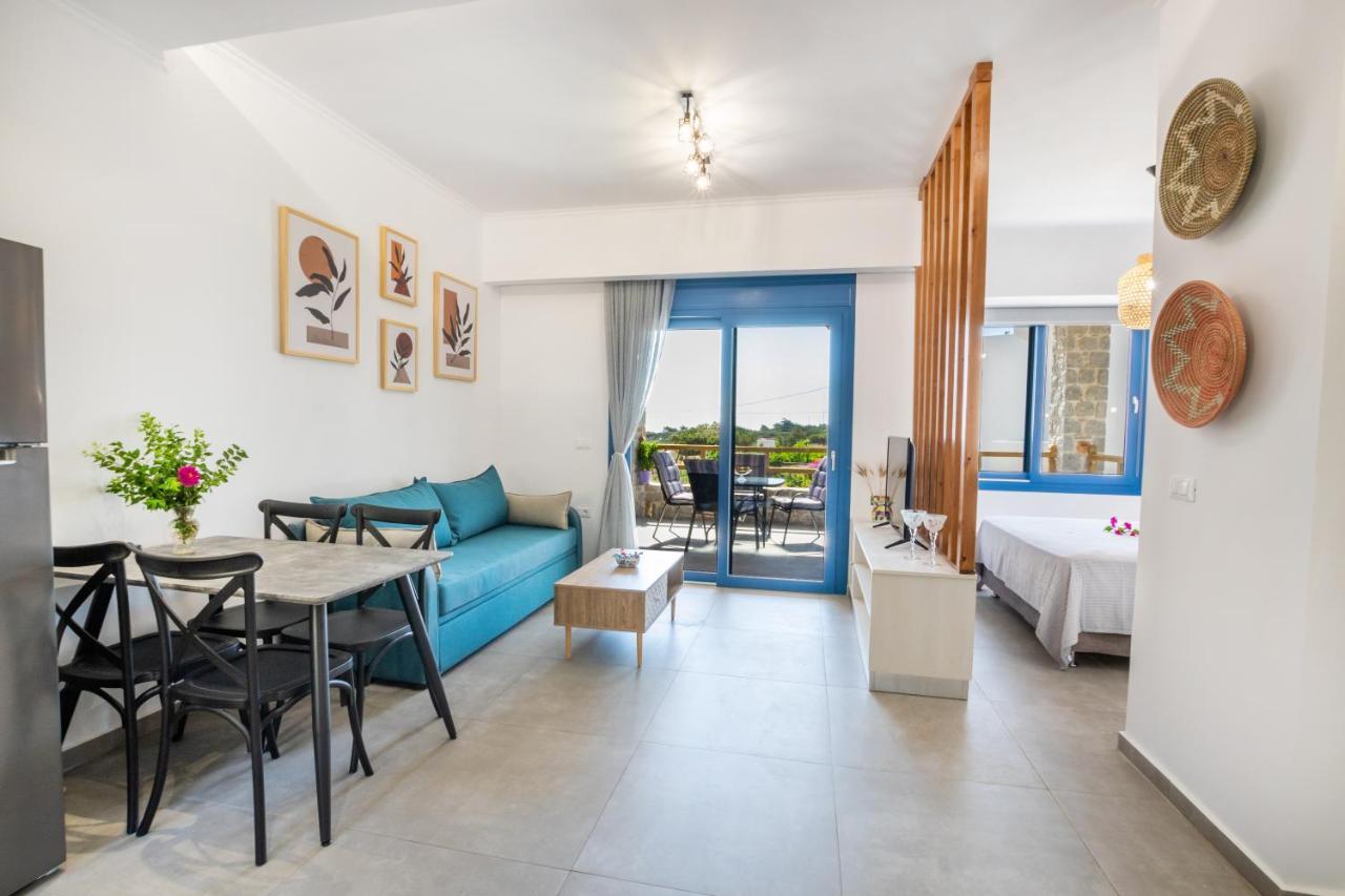 Venetia'S Apartments Lefkos  エクステリア 写真